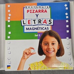 Benchmark Education Pizarra y Letra Magneticas Set 2 Spanish Literacy Kit Y63427